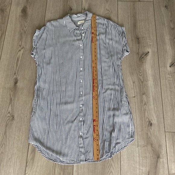Thread & Supply Shirt Dress Women’s M Striped Summer 4th of July Excellent! 🌟 - Picture 5 of 5